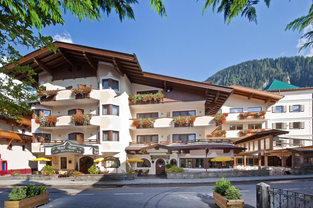Rose Hotel