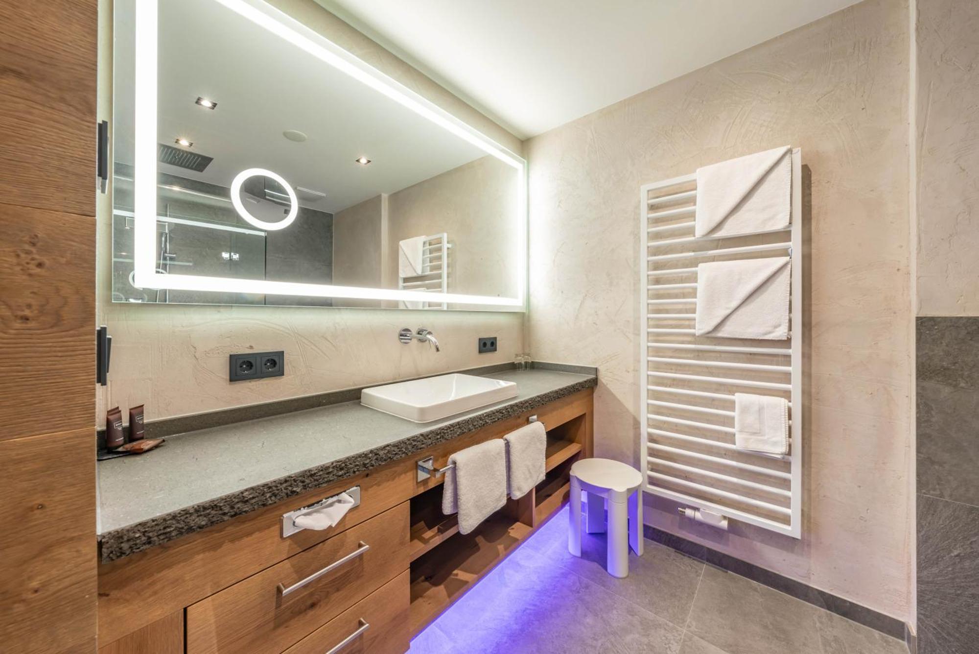 Rose Hotel 4*